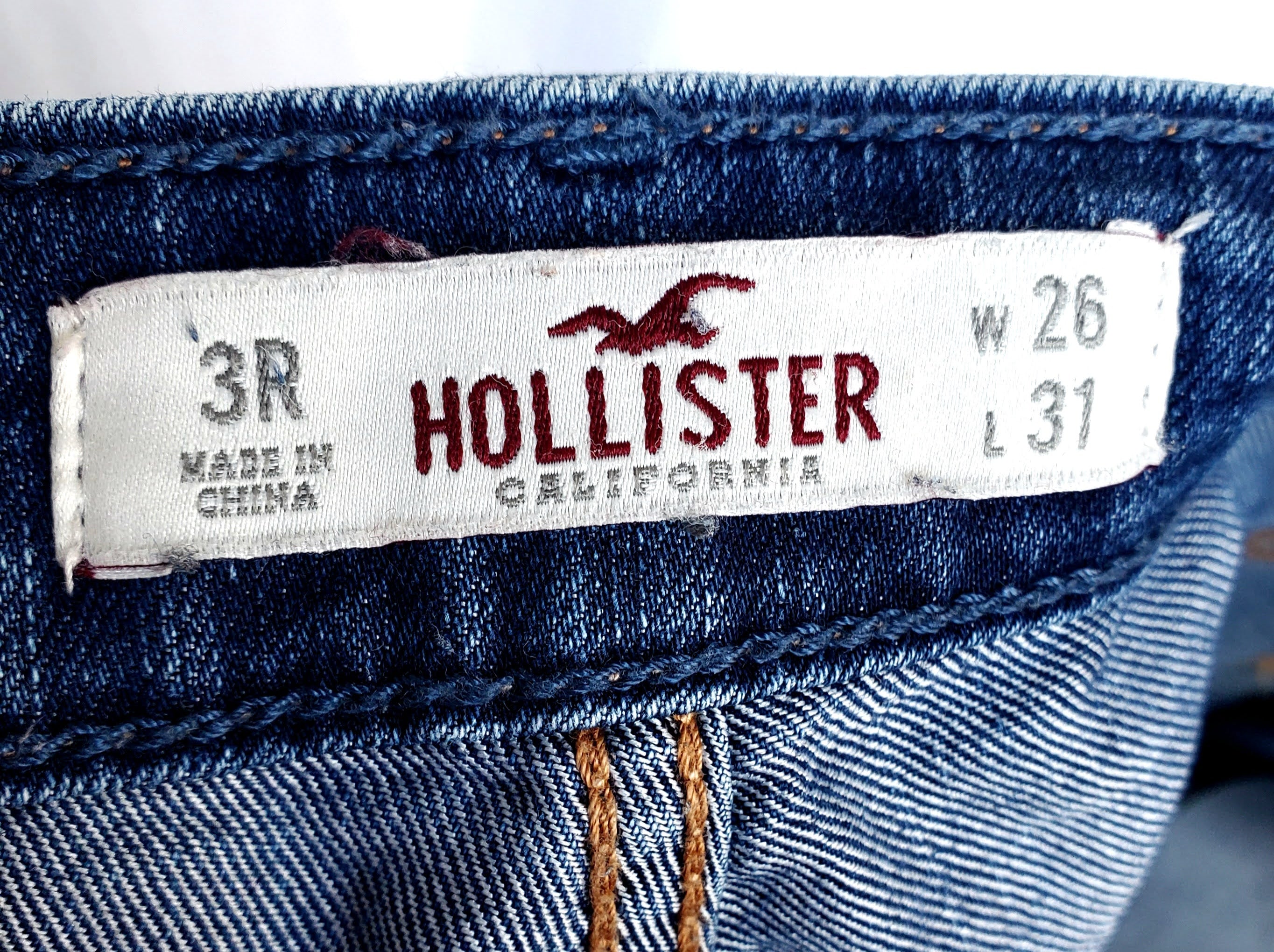 Hollister Distressed Skinny Jeans (Size 9)
