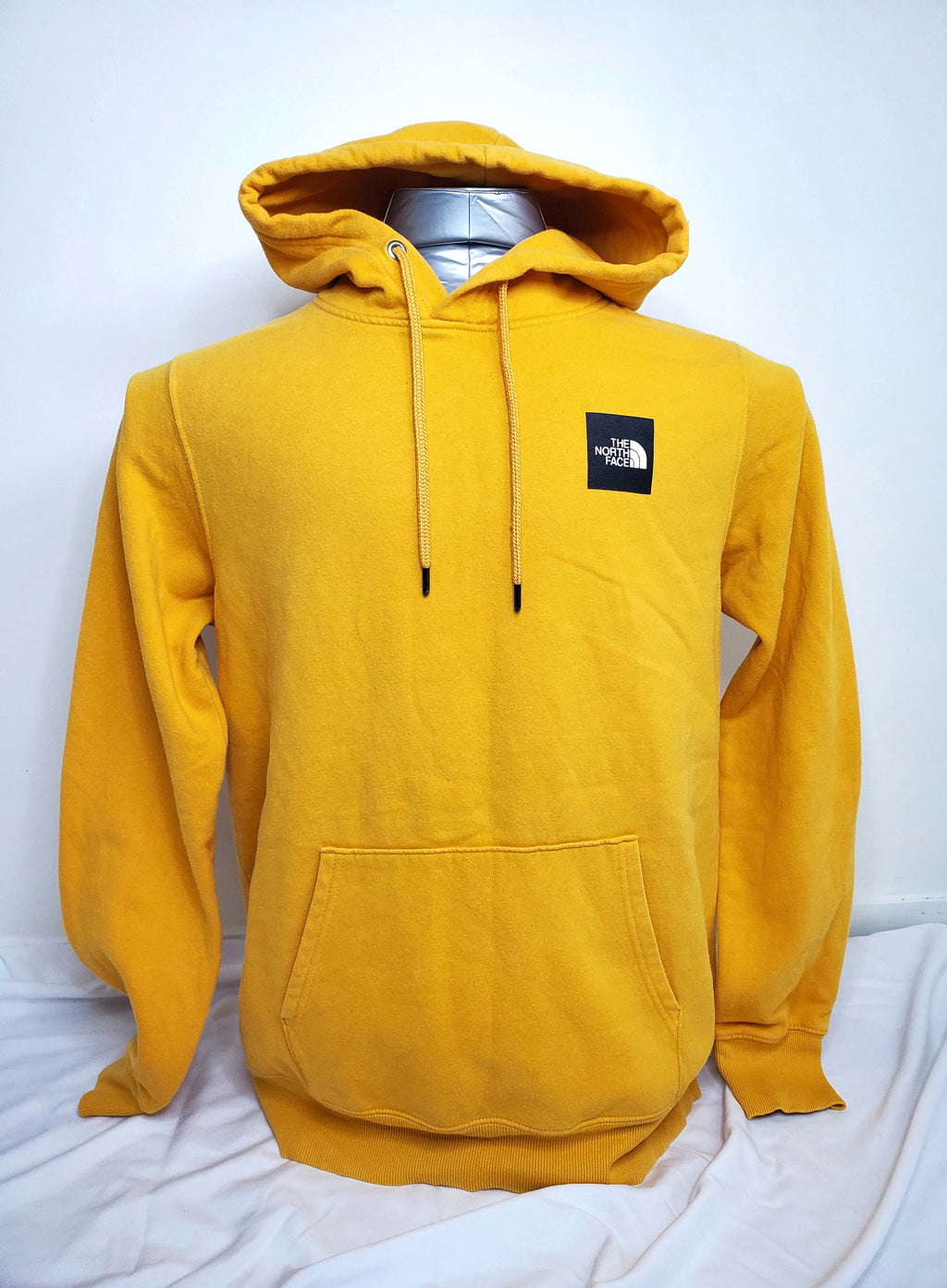 The North Face Box Graphic Hoodie (Size M)