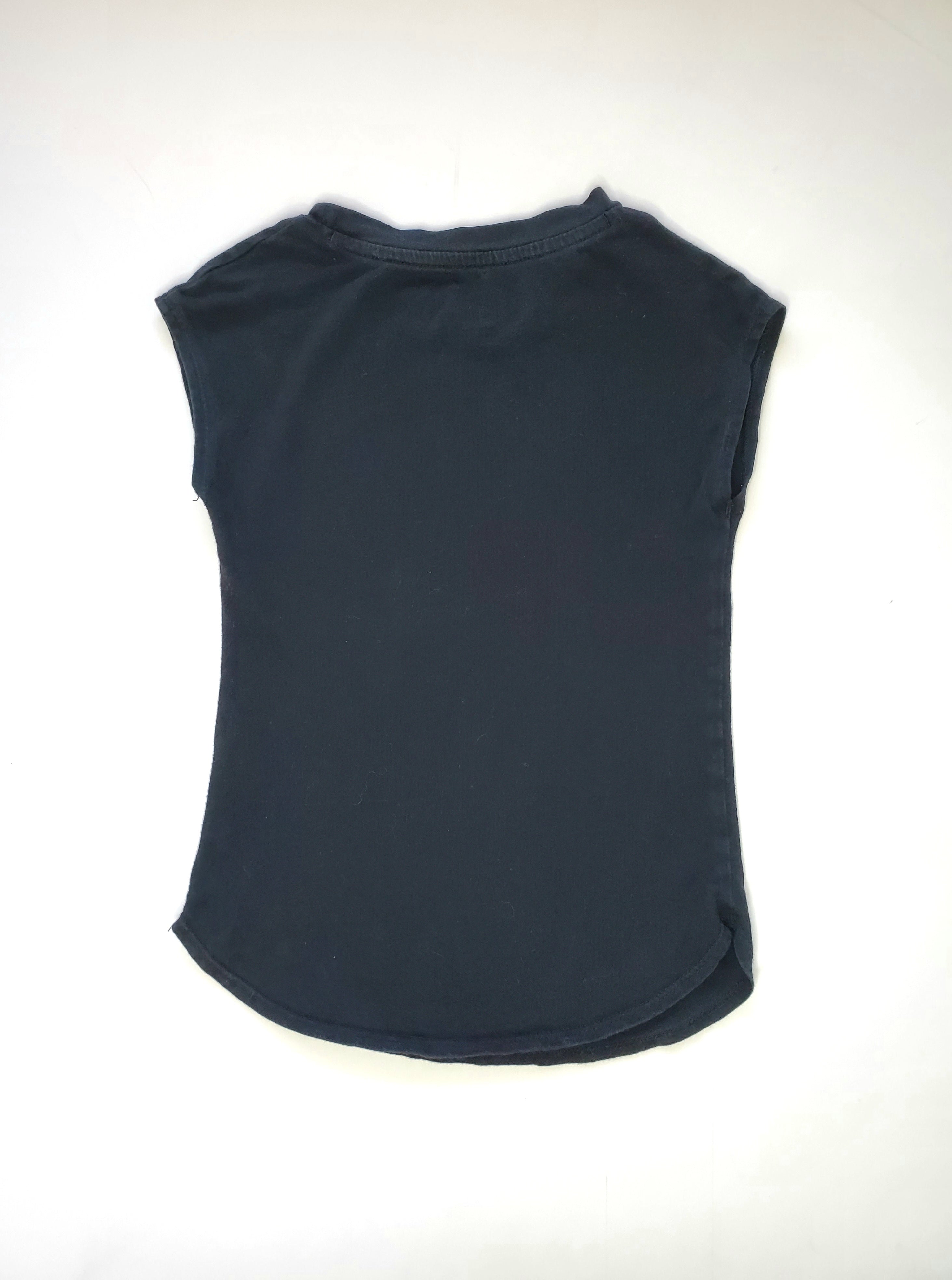 Nike Sleeveless Tee (Size 4 years)