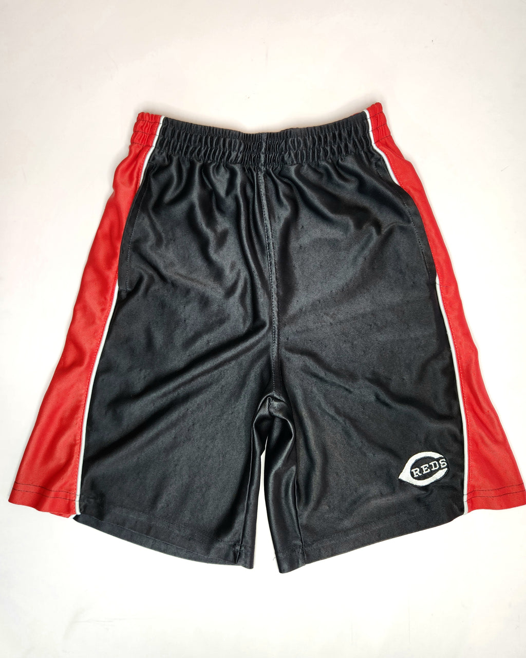 MLB Cincinnati Reds Baseball Shorts (Size 8 years)