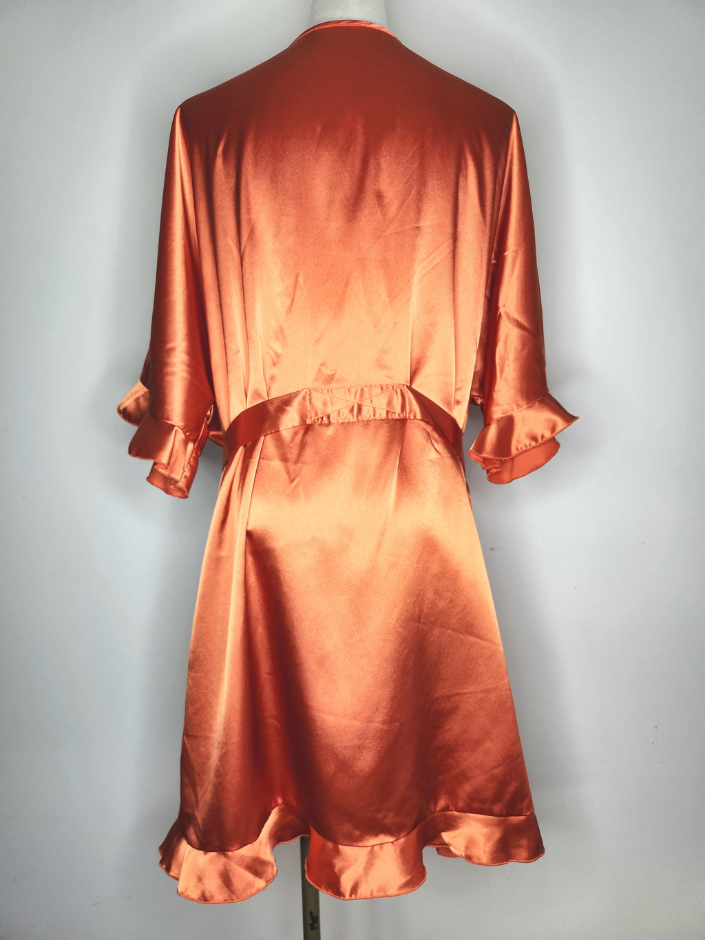 Ekouaer Satin style Lounge Robe (Size 10)