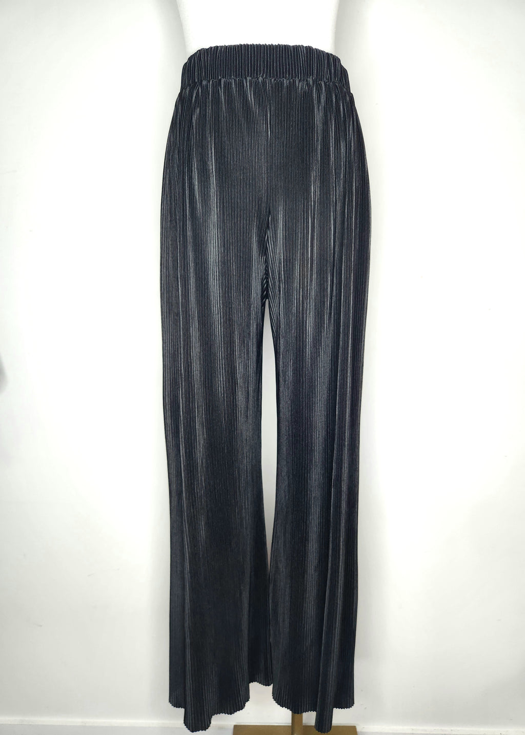 Mirrou Wide Leg Ribbed Pants (Size 10)