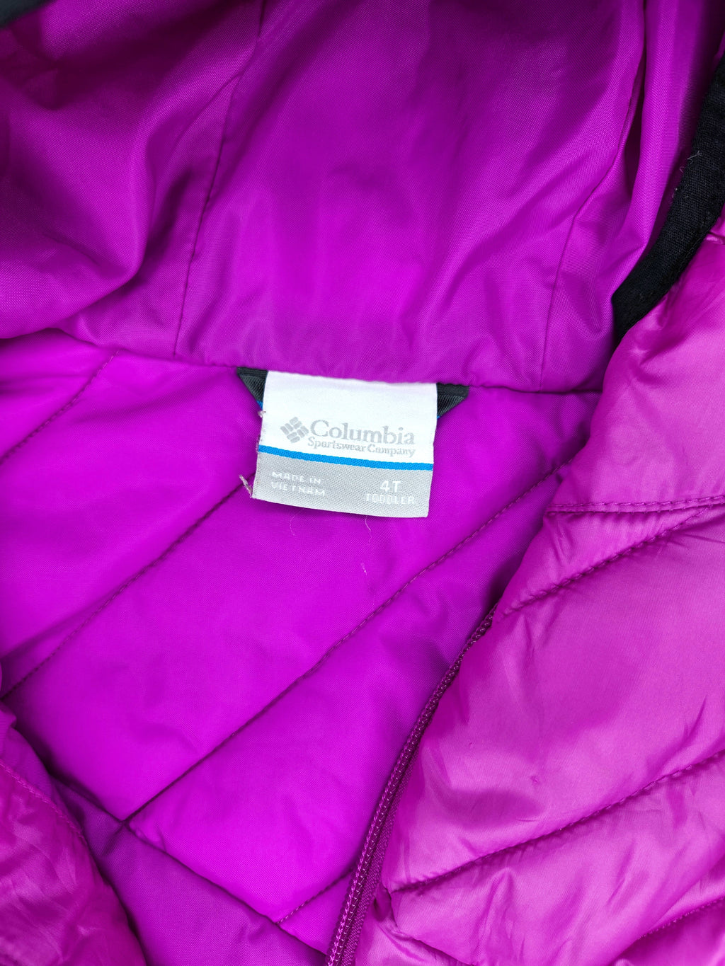 Columbia Hooded Puffer Jacket (Size 4 years)