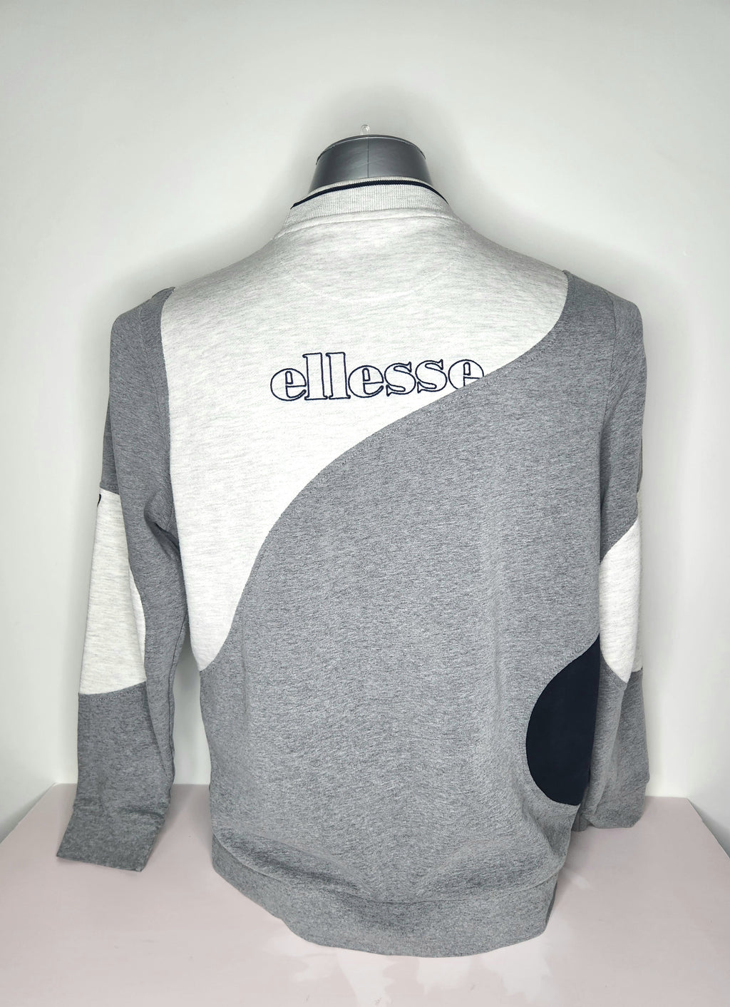 Ellesse Reworked Logo Jumper (Size L)