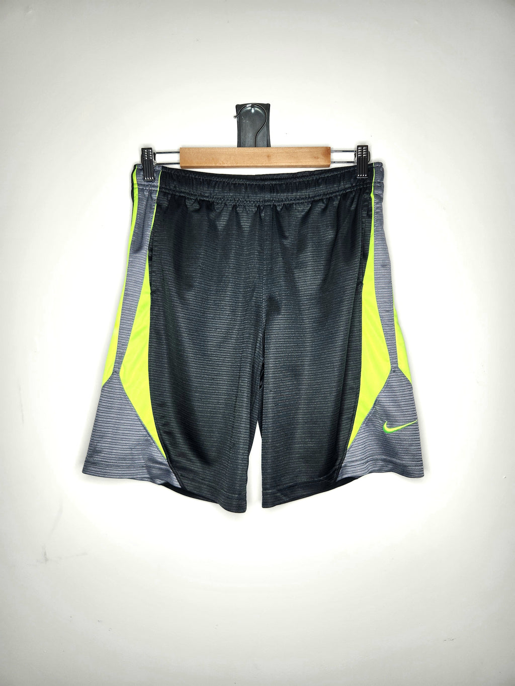 Nike Dri-Fit Active Shorts (Size M)