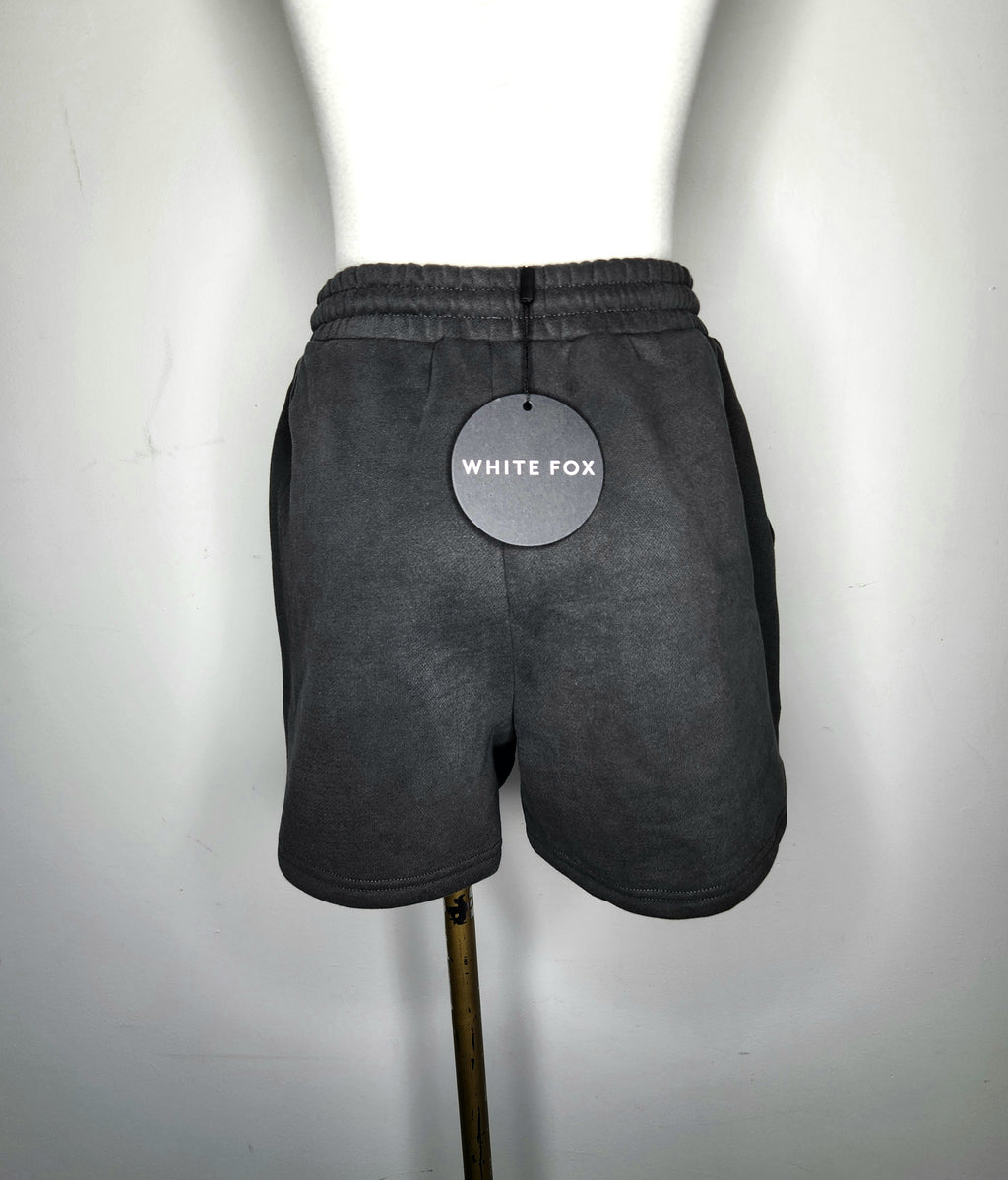 White Fox Fleece Lined Loose Fit Shorts NEW (Size 6)