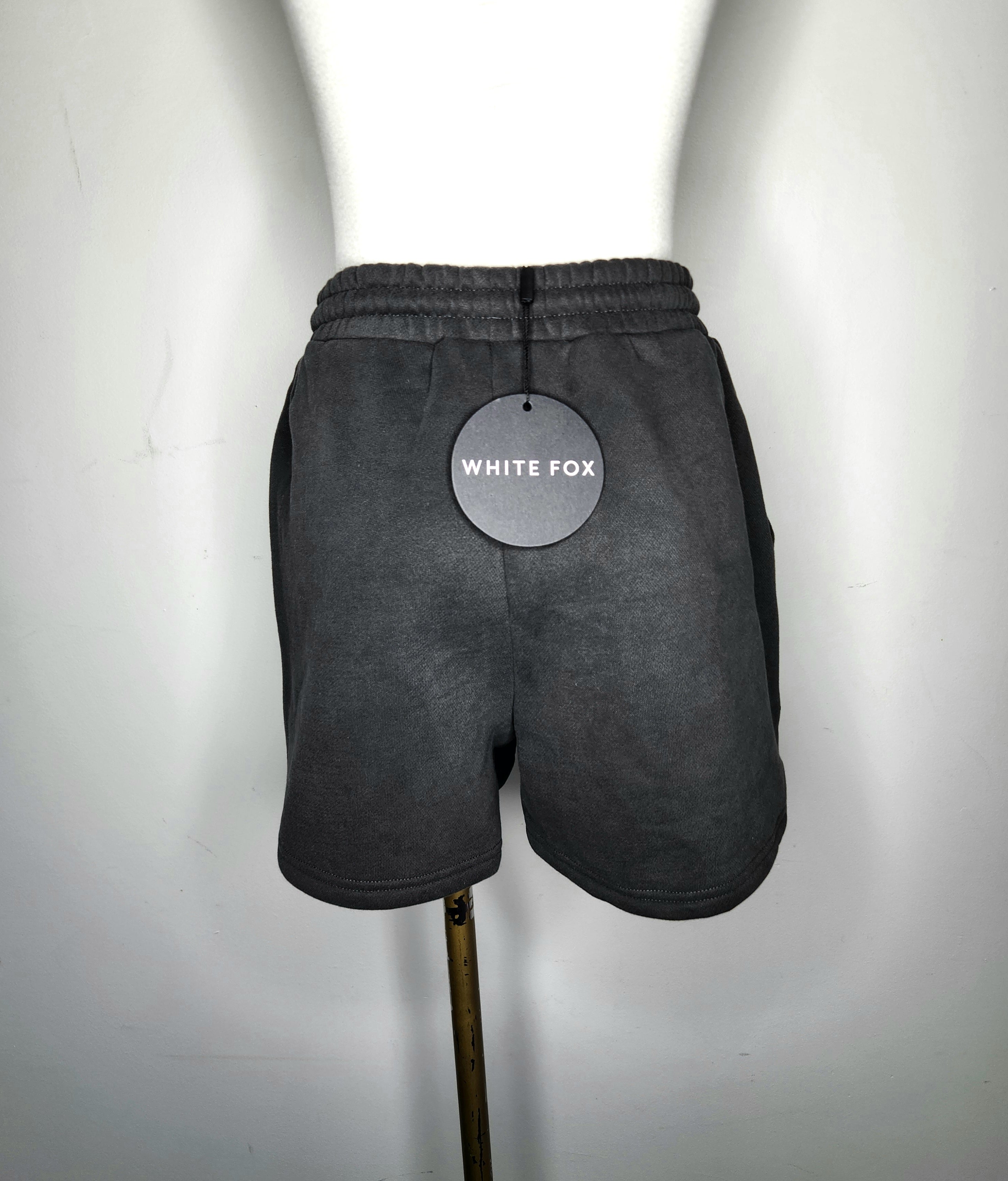 White Fox Fleece Lined Loose Fit Shorts NEW (Size 6)