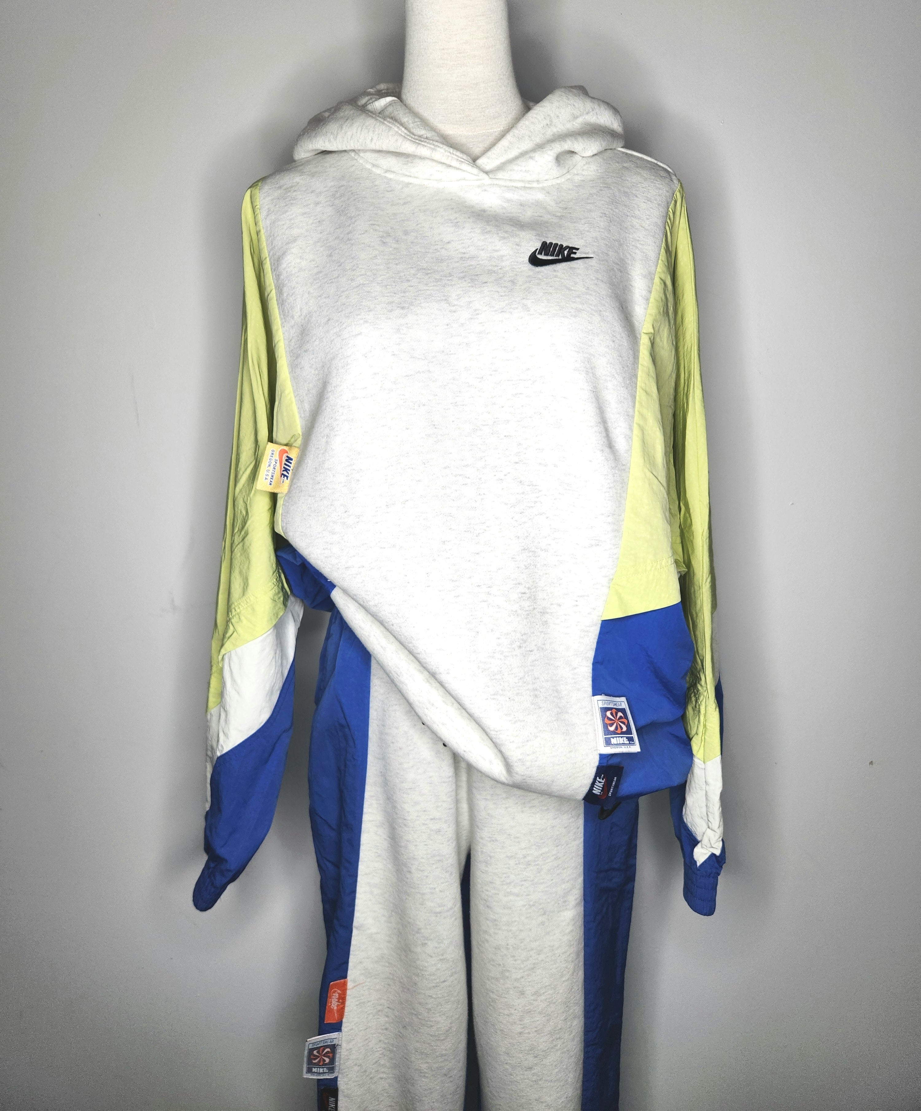 Nike Retro Matching Active Tracksuit Set, Windbreaker panels (Size 6-8)
