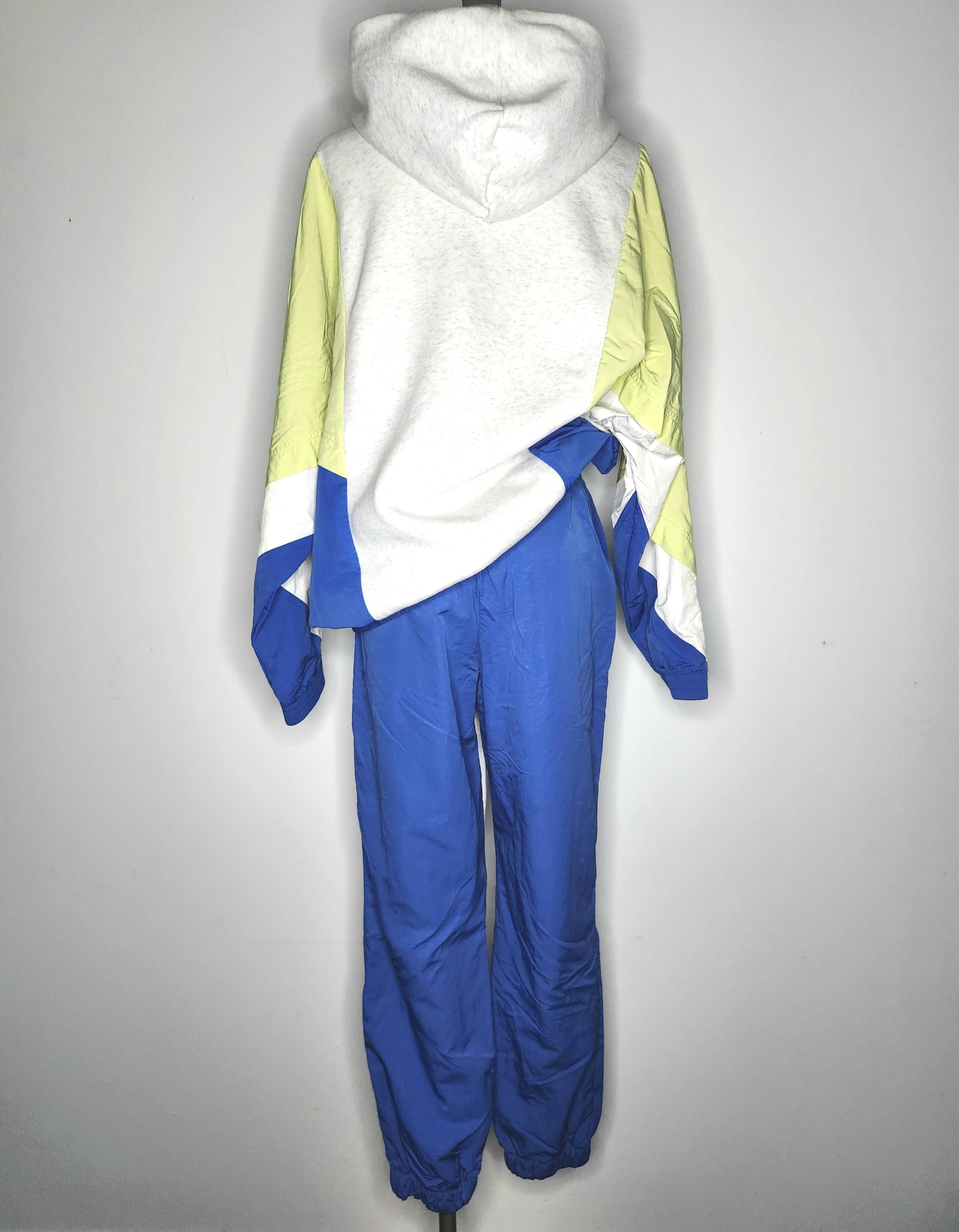 Nike Retro Matching Active Tracksuit Set, Windbreaker panels (Size 6-8)