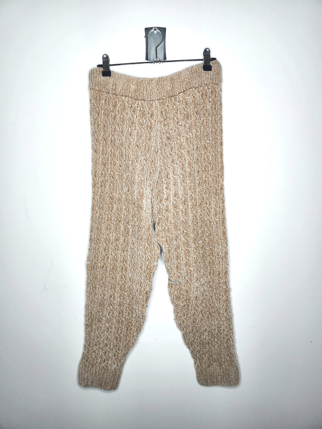 Simple and Sunday Chunky Cable Knit Tapered Leg Lounge Pants (Size 8)