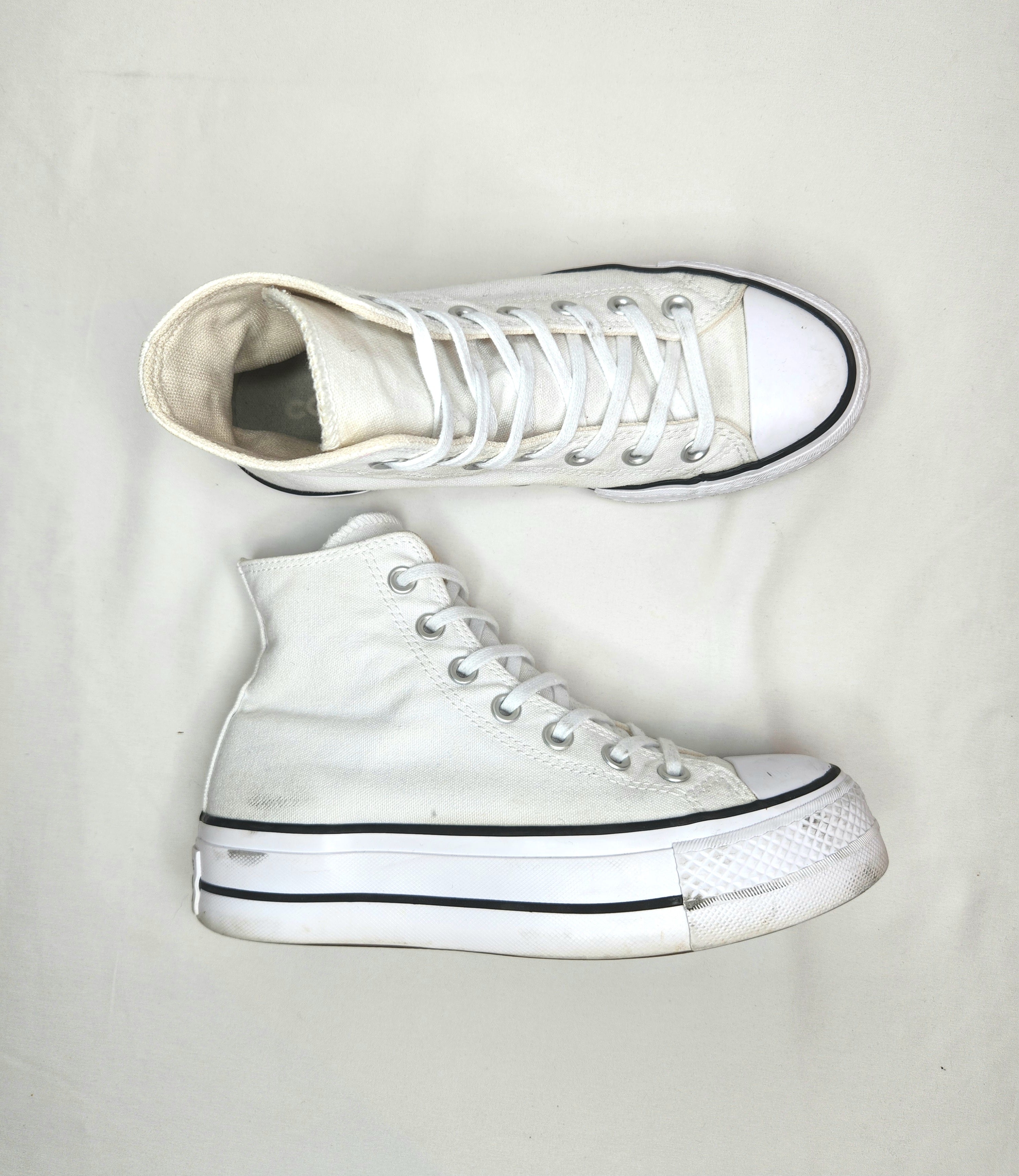 Converse High Top Canvas Platform Chuck Taylor's (Size US 6)
