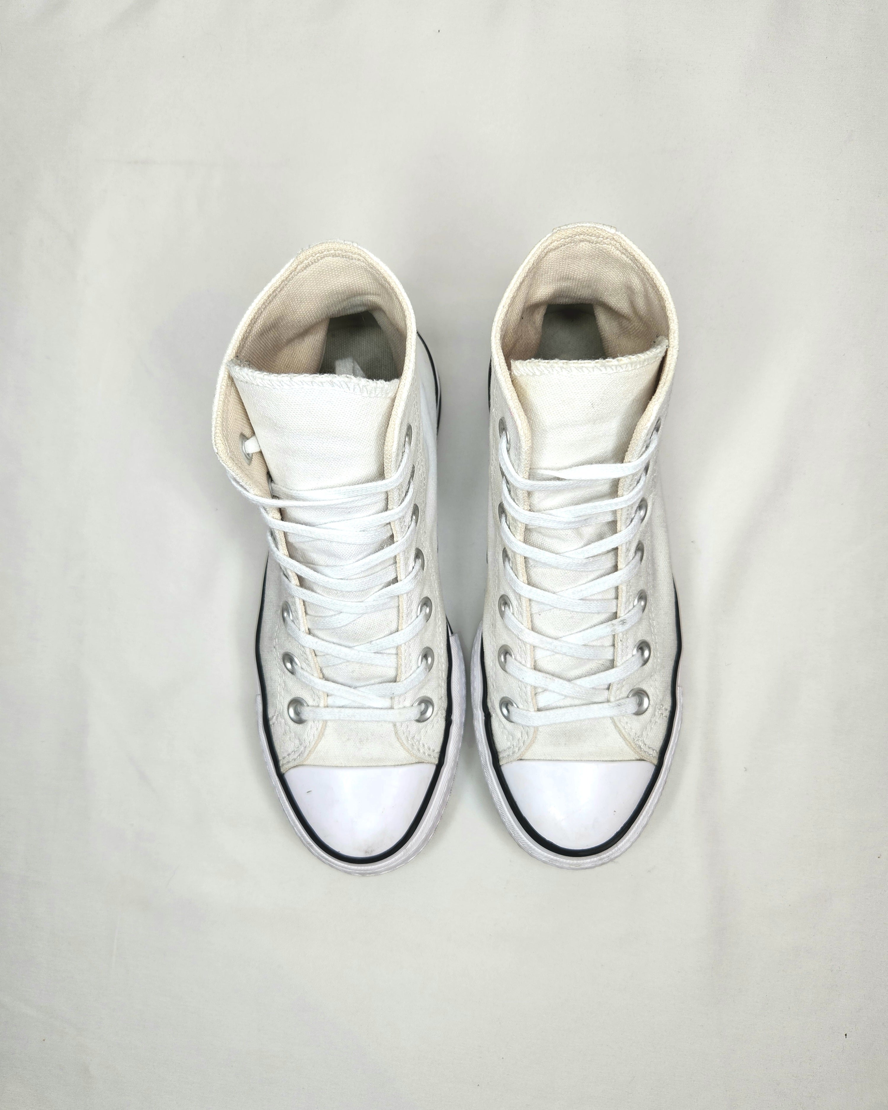 Converse High Top Canvas Platform Chuck Taylor's (Size US 6)