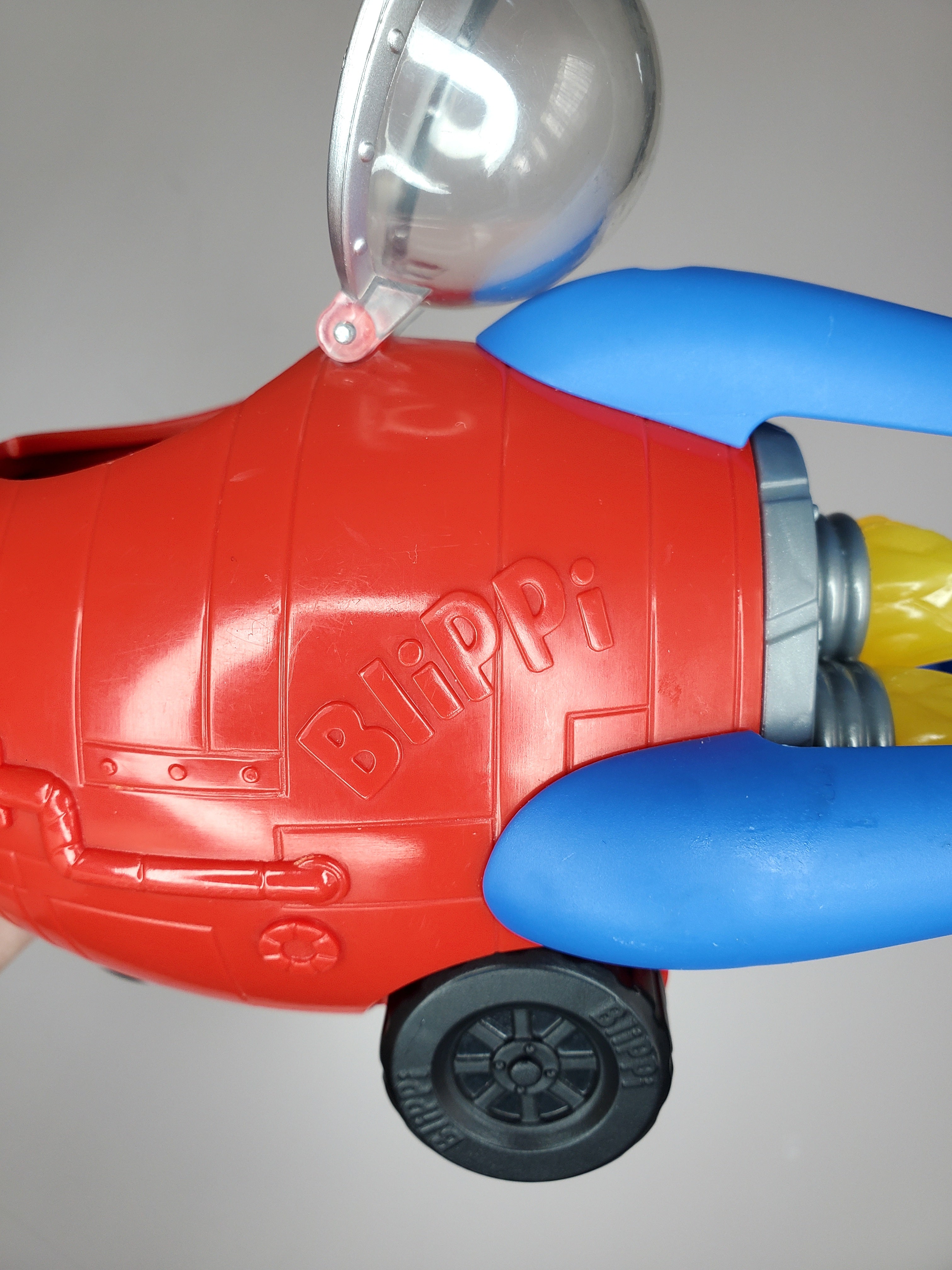 Blippi Plastic Spaceship