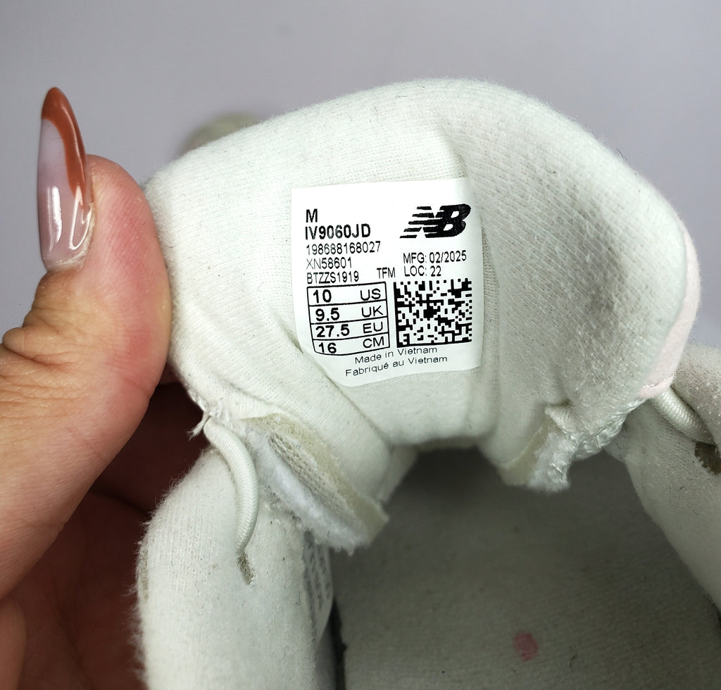 New Balance Running Shoes (Size US 10K / EUR 27.5 / UK 9.5 / 16CM)
