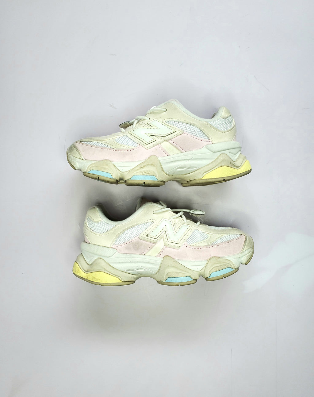 New Balance Running Shoes (Size US 10K / EUR 27.5 / UK 9.5 / 16CM)