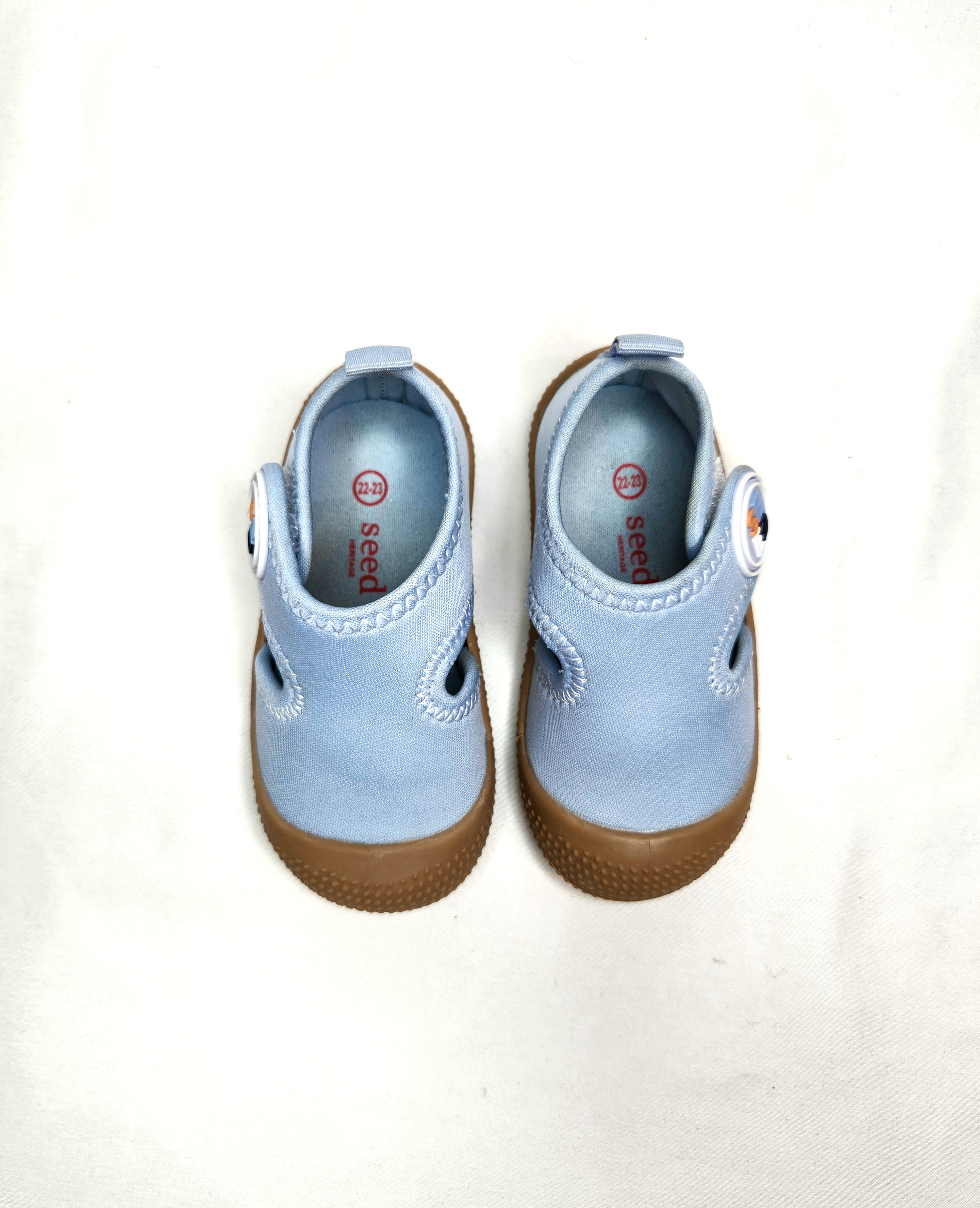 Seed Heritage Sand & Water Beach Shoes with Velcro Closure (Size EUR 22-23)