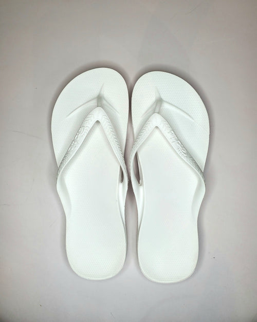 Archies Unisex Jandals NEW (Size women's US9 / men's US8)